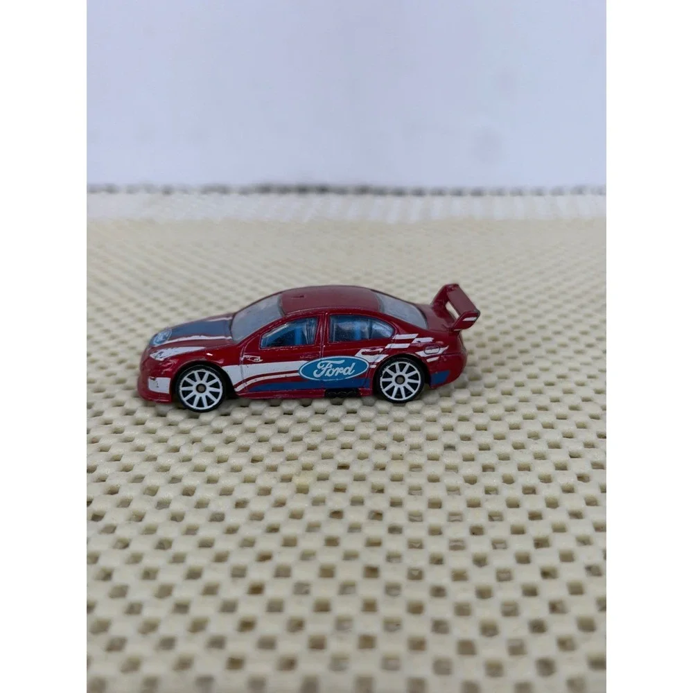 Hot Wheels Ford Falcon Race Car Red‎ Diecast 1:64 Scale H09 Made in Malaysia